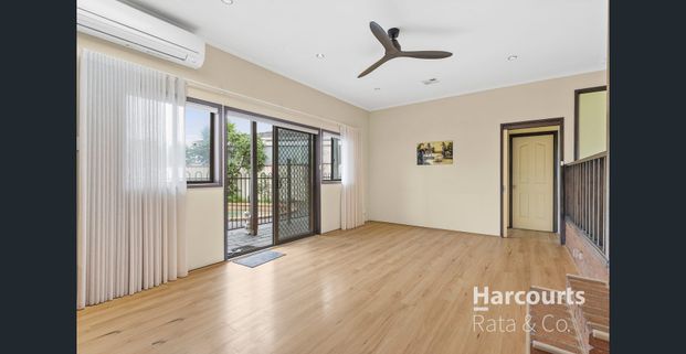 Spacious 4-Bedroom Home with Pool in Craigieburn - Photo 1