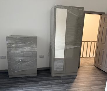 4 Bed End Terrace, Liverpool, L13 - Photo 1