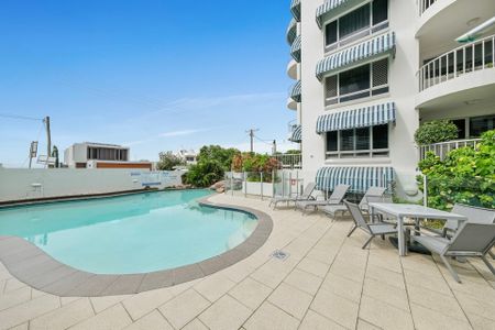 Peaceful, Light & Airy 2 Bedroom Unit in Well Maintained 'Estoril' Complex - Photo 3