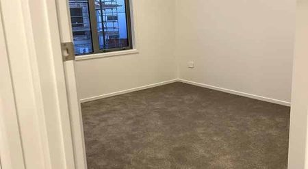 Chic 3BR Hobsonville Townhouse! - Photo 4