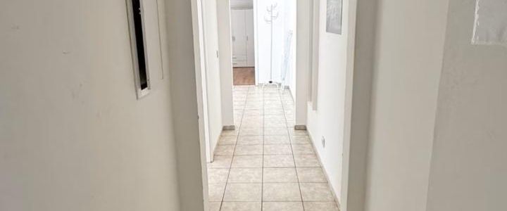 Sanierte möblierte 1,5 Zimmerwohnung mit Einbauküche - Photo 1