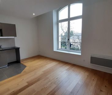 location Appartement F2 DE 43.27m² À POITIERS - Photo 4