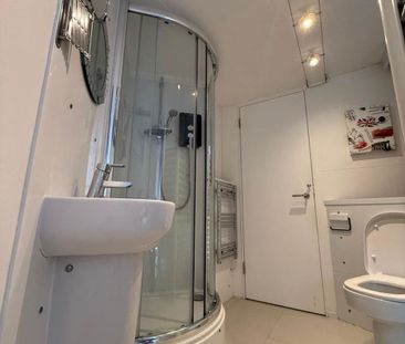 Forest edge Sneyd Street, Stoke-On-Trent - Photo 5