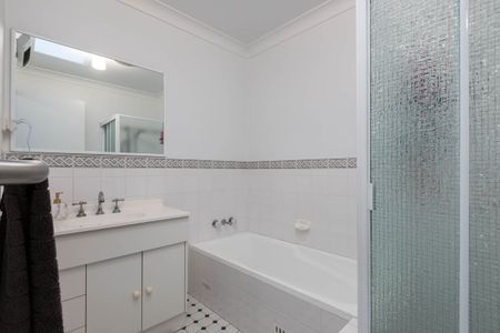 Quiet Villa Living! - Photo 4