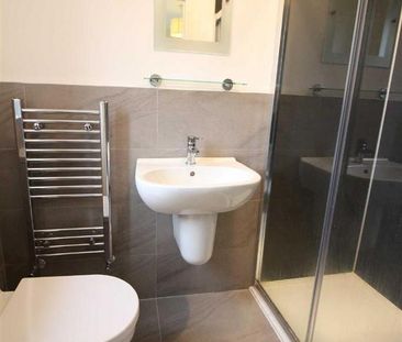 3 bedroom semi-detached house to rent - Photo 6