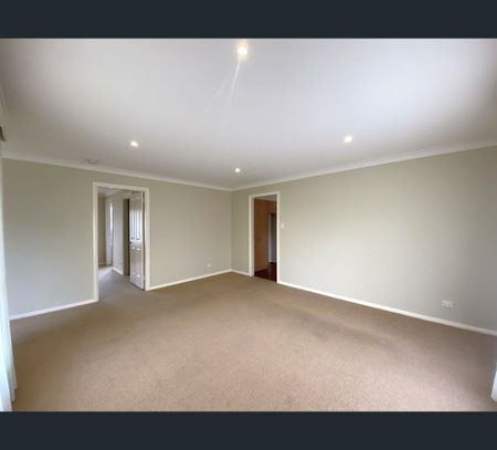 69 Lyndhurst Drive, Bomaderry, NSW 2541 - Photo 3