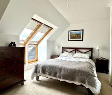 3 bedroom flat to rent - Photo 6