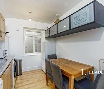 Streatham Vale, London, SW16 - Photo 6