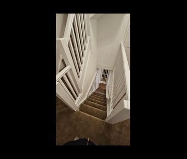 Room in a Shared House, Thurso Street, SW17 - Photo 4