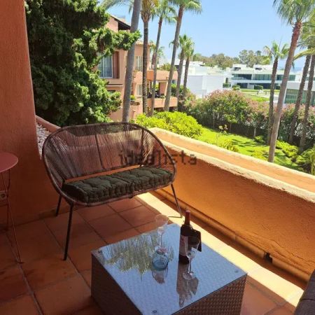 Alquiler de piso en Urbanización Oasis Club - Photo 2