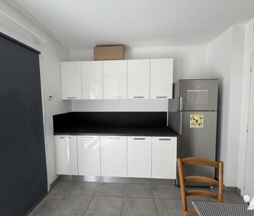 CHAMBRE MEUBLE ANGERS - Photo 2