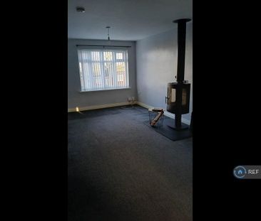 3 bedroom terraced house to rent - Photo 3