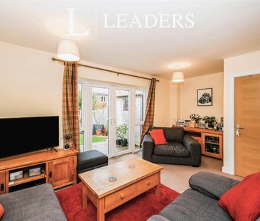 3 bedroom house to rent St. Peters Way, Waterlooville, Hampshire, PO7 - Photo 1