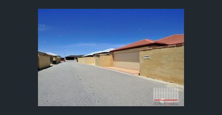 PERFECTLY POSITIONED FOUR BEDROOM HOME - Photo 5