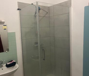 Location Appartement 2 pièces 40m² BORDEAUX 33000 - Photo 4