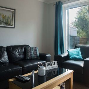 📍Great Location For Cressex Business Park📍 Room 4 - Photo 2