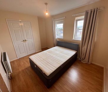 11 Marlborough Court, Belfast, BT9 7EF - Photo 4