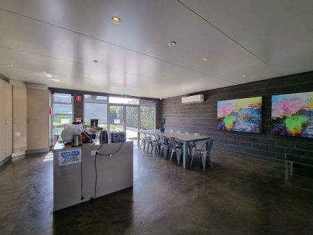 Room Accommodation- All Bills Included* - Photo 2