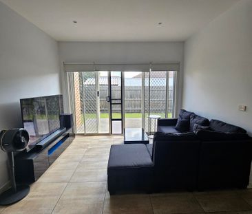 Airport West - Photo 5