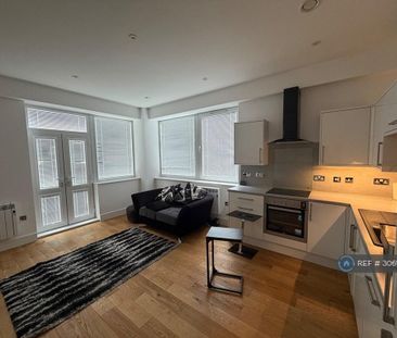 2 bedroom flat to rent - Photo 4