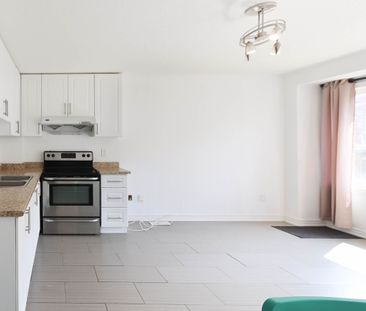 For Lease - 41 Pulpwood Crescent Unit# Main, Richmond Hill, Ontario - Photo 3