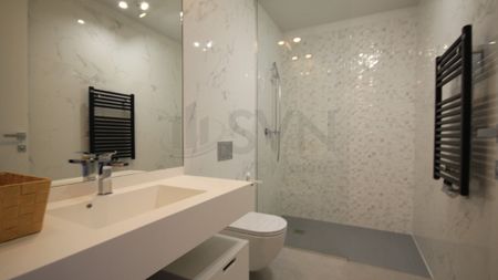 One Eliade - 2 camere - complet mobilat - Photo 5