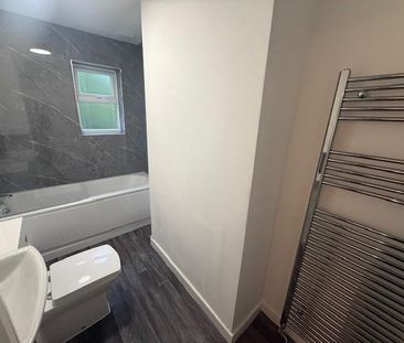 3 bedroom terraced house to rent - Photo 6