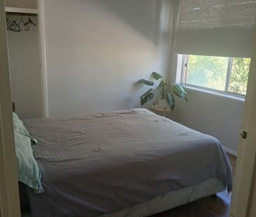 Rockingham - Photo 5