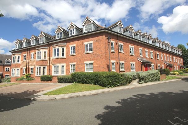 2 Bedroom Flat, Chester - Photo 1