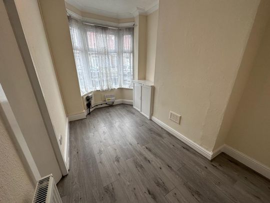 2 Bedroom Terraced House - Photo 1