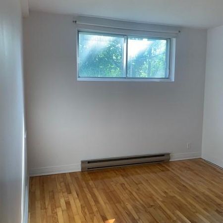 4 1/2 à louer Laval - Photo 4