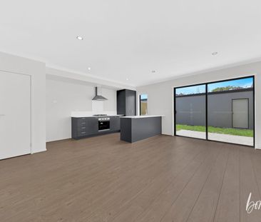 Brand New Three-Bedroom Townhouse in Mickleham - Photo 4