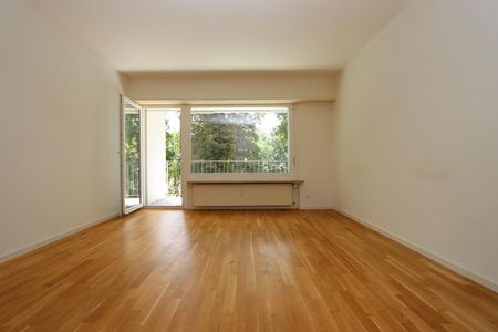 ATTRAKTIVE, GERÄUMIGE 3 ZIMMERWOHNUNG AN GUTER LAGE - Photo 5