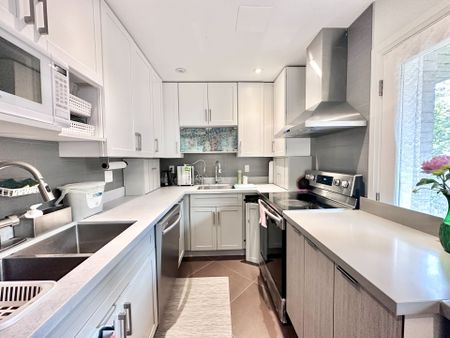 For Lease - 47 Bayview Wood, Toronto, Ontario - Photo 4