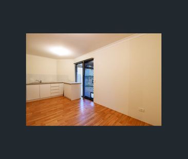 Convenient Bentley Villa - Photo 5