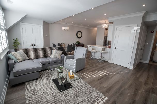 For Lease - 10462 Islington Avenue Unit# 209, Vaughan, Ontario - Photo 1