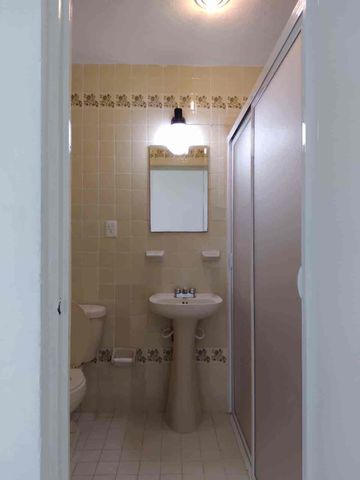 En renta hermosa casa de una planta, al norte de la ciudad. - Photo 5