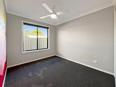 Rosewood Grove Home with a Pool - Photo 4