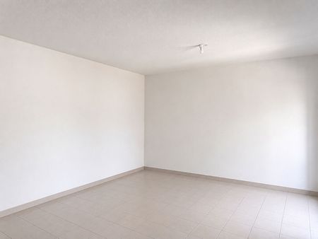 Location Appartement 3 pièces 64m² - Photo 5