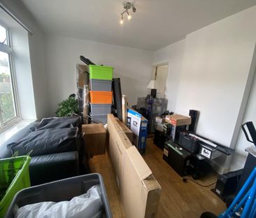 4 bedroom semi-detached house to rent - Photo 2