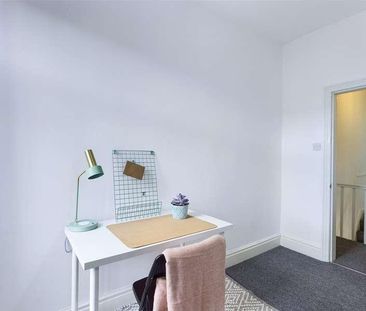 Elleray Road, Salford, M6 - Photo 4