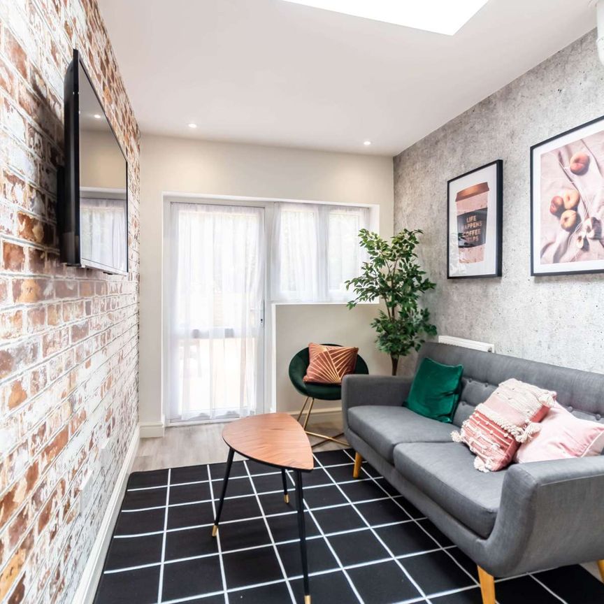 Bellingham Road BLR05 - Photo 1