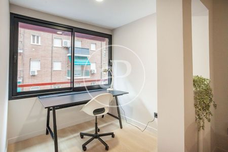 2 bedroom luxury Flat for rent in Madrid, Spain - Photo 5