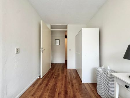 Te huur: Appartement Bijlmerdreef in Amsterdam - Photo 2