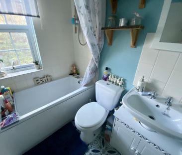 2 bedroom terraced house to rent - Photo 5
