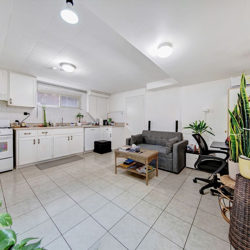 For Lease - 43 Aragon Avenue Unit# Unit B, Toronto, Ontario - Photo 1