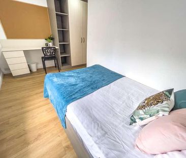 Mount Pleasant, L3 - Photo 5