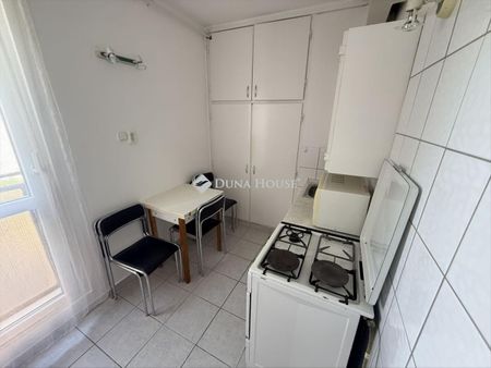 Kiadó jó állapotú panel lakás - Pécs - Photo 3