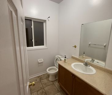 For Lease - 14 Owens Road, Brampton, Ontario - Photo 2