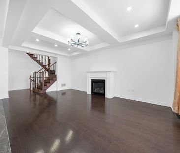 For Lease - 70 Forest Edge Crescent, East Gwillimbury, Ontario - Photo 3